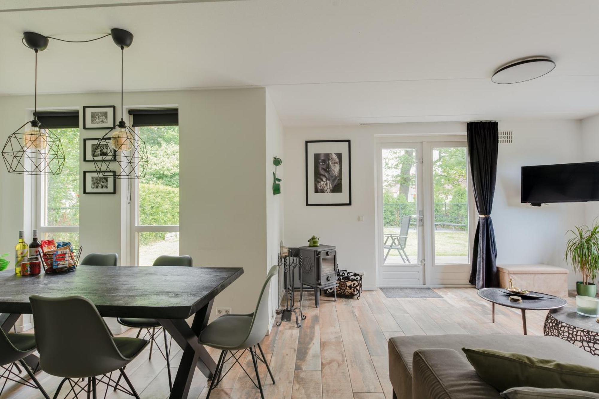 Het Huys Ewijk Mooi Luxe En Een Laadpaal Exterior foto